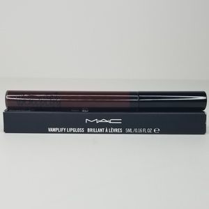 MAC Cosmetics Vamplify Lipgloss (Modern Drama)